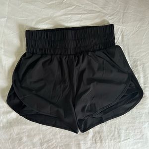 Vitality(Balance Athletica) vista shorts